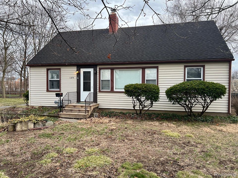 1st image of 1275 University Ave