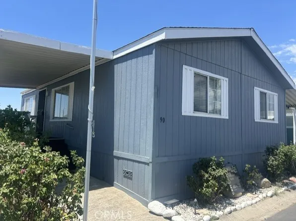 2140 Mentone Blvd, Mentone, CA 92359