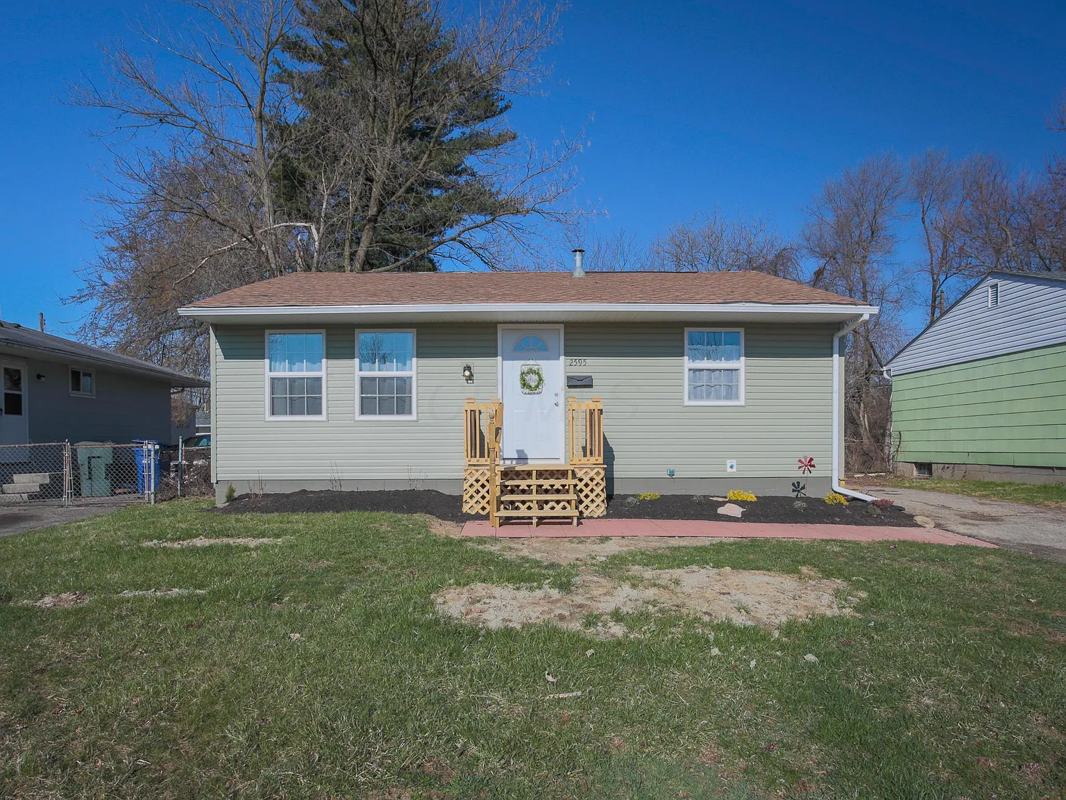 2595 Nona Rd photo 1