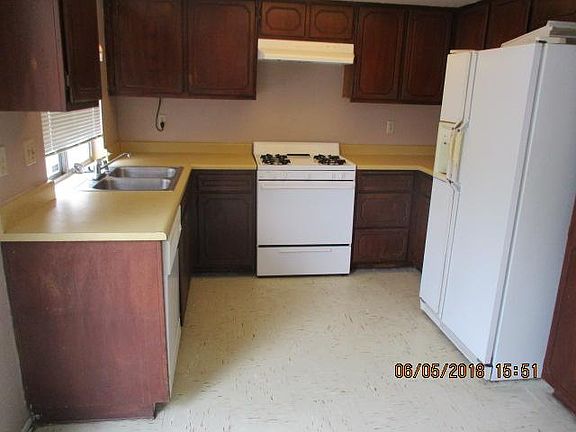 5th image of 2513 Lourdes Ave