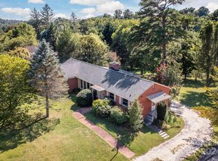 62 Elk Mountain Scenic Hwy, Asheville, NC 28804