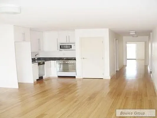 Sold by Bouklis Group | media 1