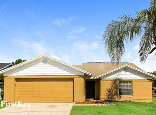 11801 Cedarfield Dr, Riverview, FL 33579