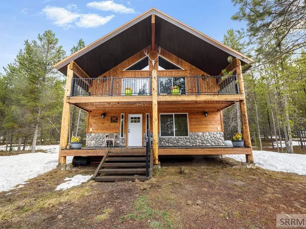 4021 Algenia Ln, Island Park, ID 83429