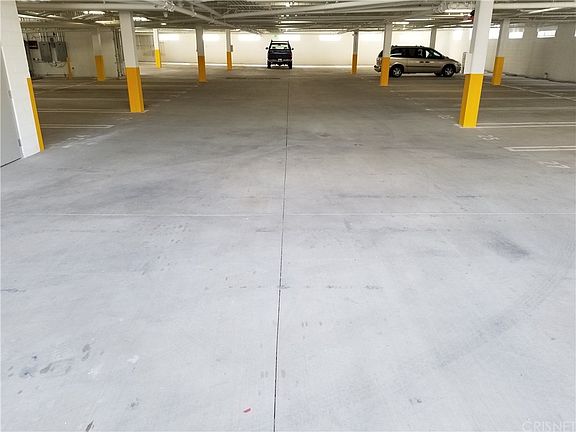2nd image of 10911 Hartsook St #404