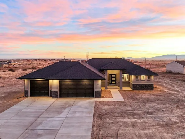 1758 N Billy The Kid Ln, Pueblo West, CO 81007