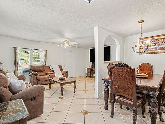 5th image of 1101 Choyce Ave