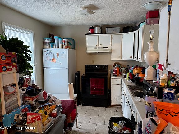 5th image of 248 Merriweather Ave