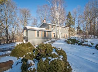21200 Mary Lynn Dr, Brookfield, WI 53045