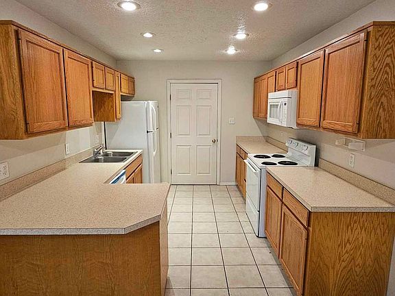 4th image of 522 S Abilene Ave #3-1175