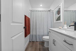 4th image of 889 W Bright Ridge Ln #1435