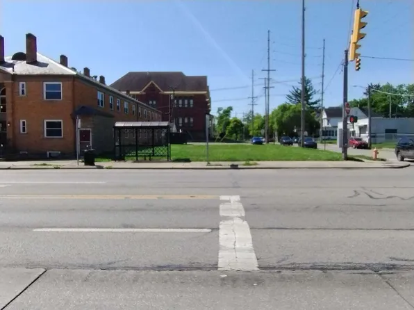 2263 W Broad St, Columbus, OH 43223