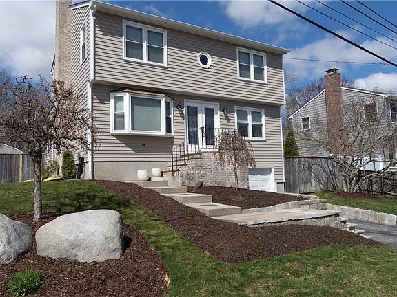 2nd image of 264 Rosemont Ave