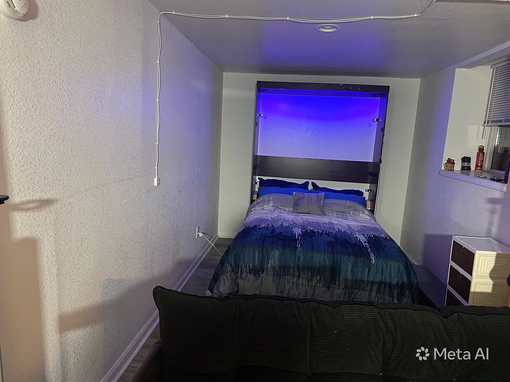 1 bed, 1.5 bath, 1855 sqft, $1,350 — Photo 1