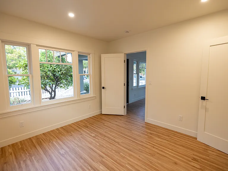 3712 Richmond St — Photo 11
