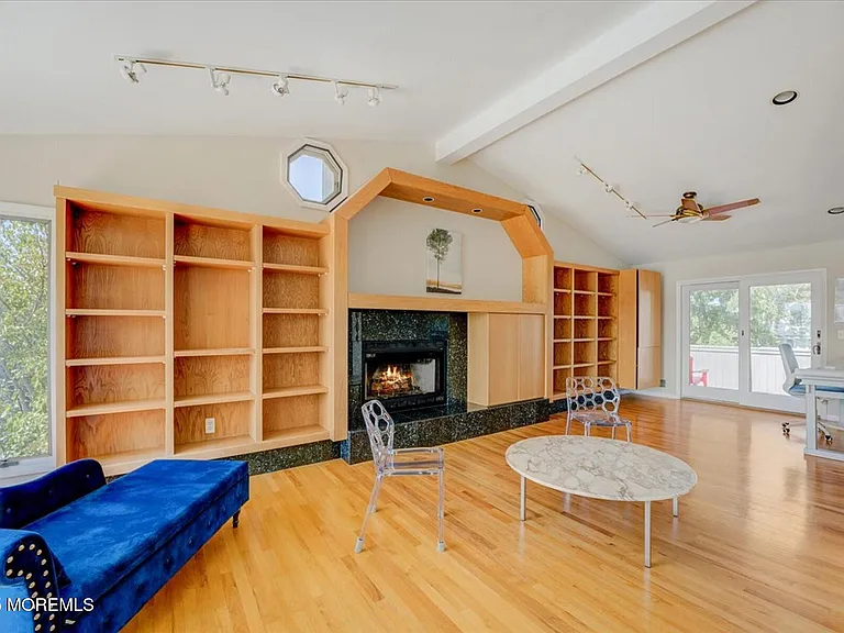 74 Seneca Pl — Photo 27