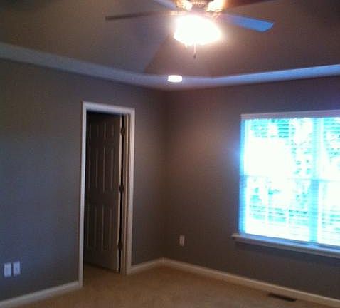 4th image of 521 Sweet Birch Ct