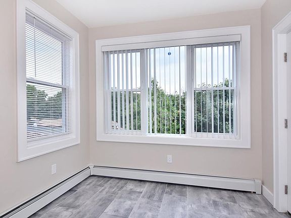 5th image of 4244 Vireo Ave #1