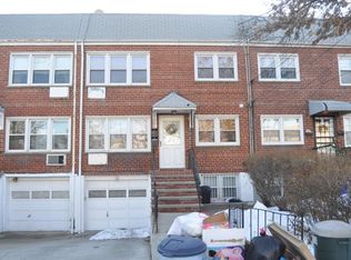2126 Clintonville St, Whitestone, NY 11357
