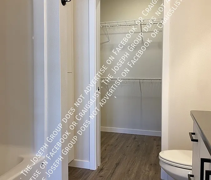 2058 Aaron Dr #B — Photo 7