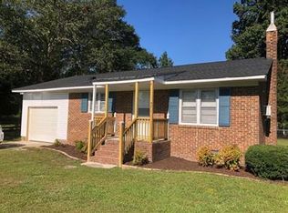 574 Simpson St, Grimesland, NC 27837