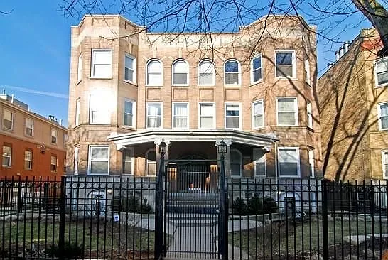 4718 N Kenmore Ave #3 photo 1