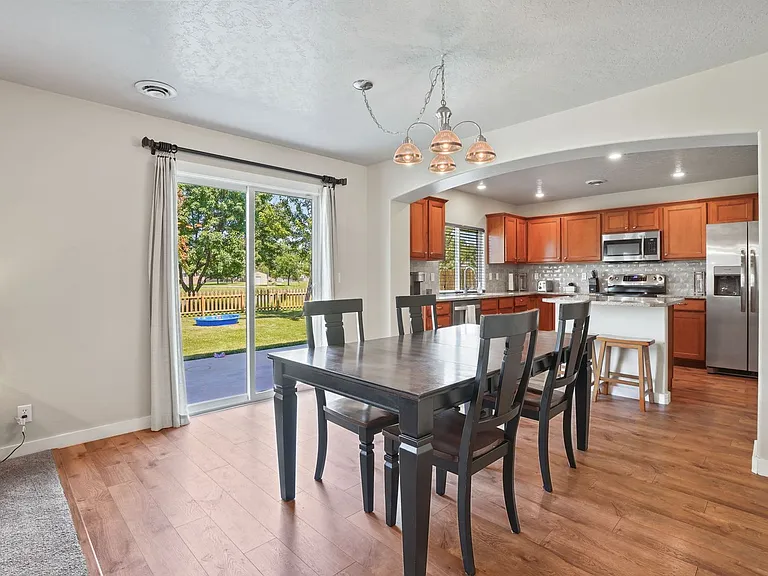 7238 S Culbertson Way — Photo 9
