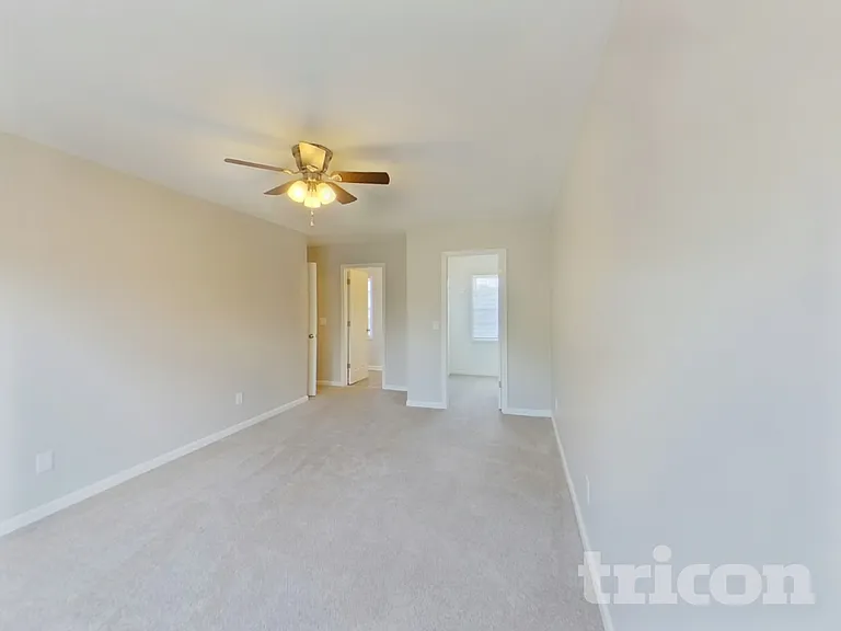 403 Parkstone Ct — Photo 7