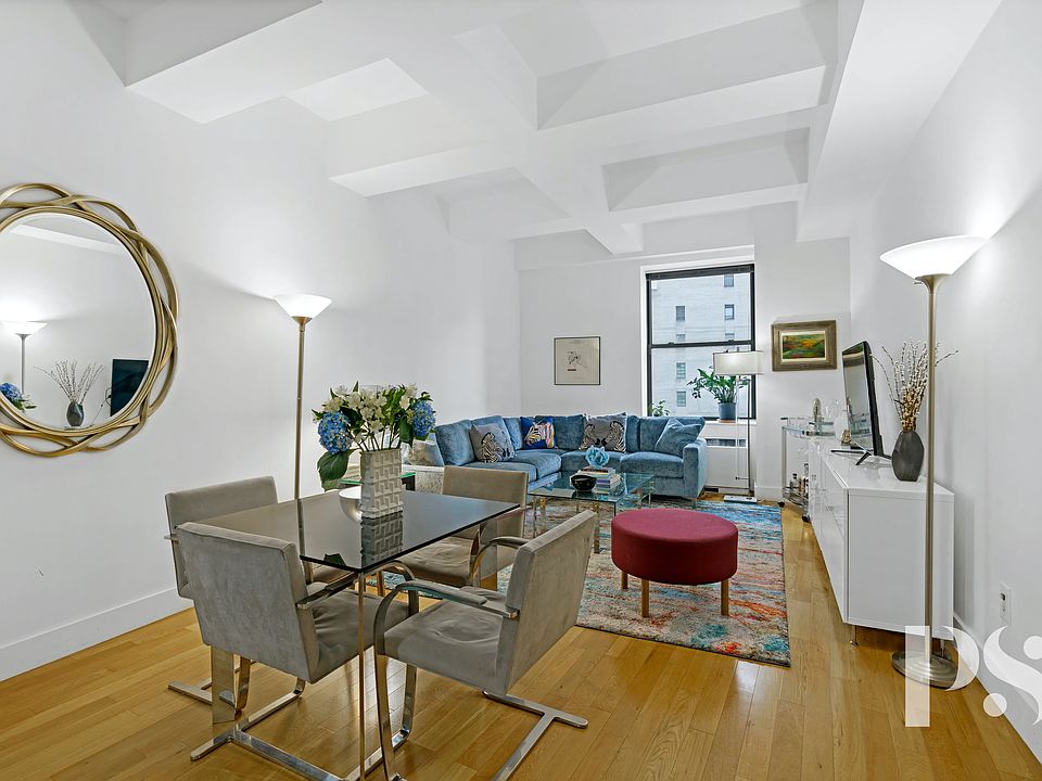 1st image of 99 John St APT 2011
