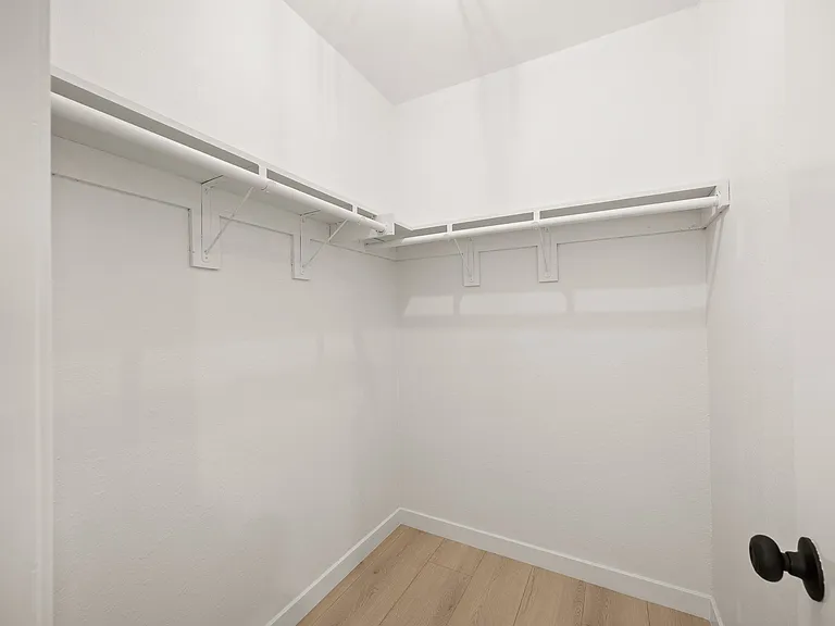 Cambridge Garden Apartments — Photo 16