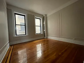 Rented by Hillel Realty Group