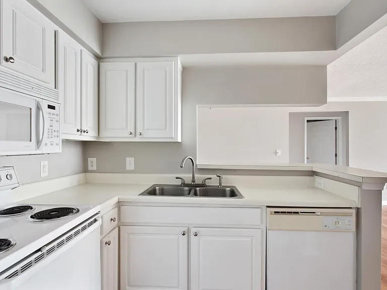 12300 Apache Ave #1610 — Photo 11