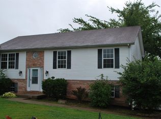 626 Cherry Trace Dr, Richmond, KY 40475
