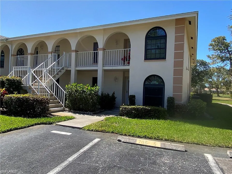 705 Augusta Blvd #5