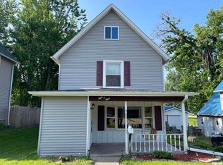 808 8th Ave, Fulton, IL 61252