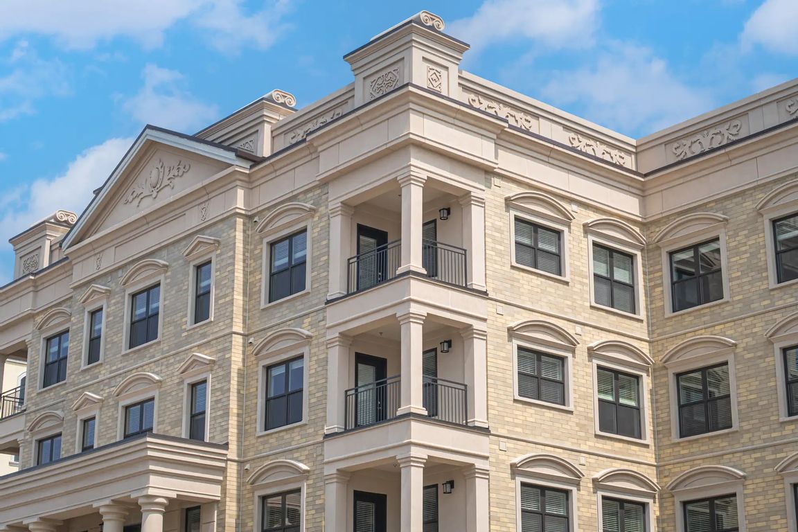 The Windsor''s distinctive architecture.
