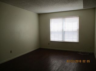 818 Rosewood St #A, Gardner, KS 66030
