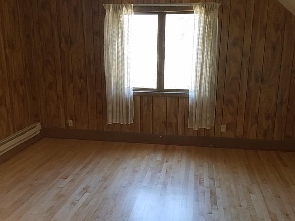 2nd image of 1127 Broadway Ave