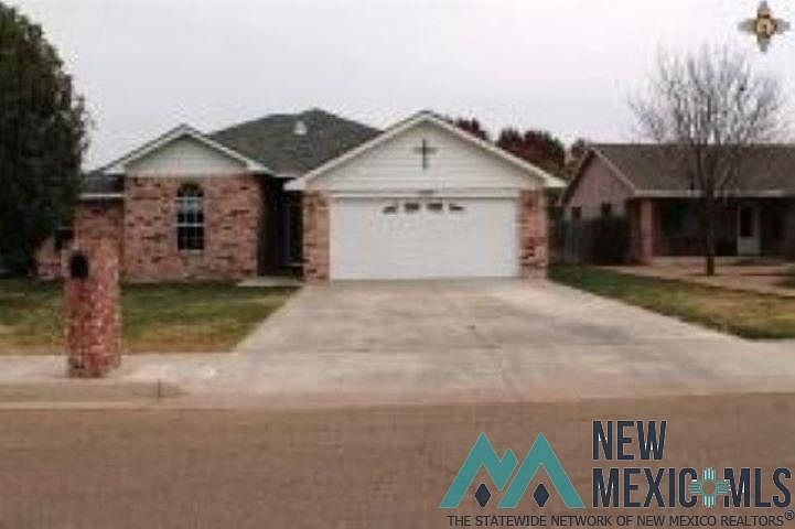 1st image of 3709 Benjamin Davis Dr