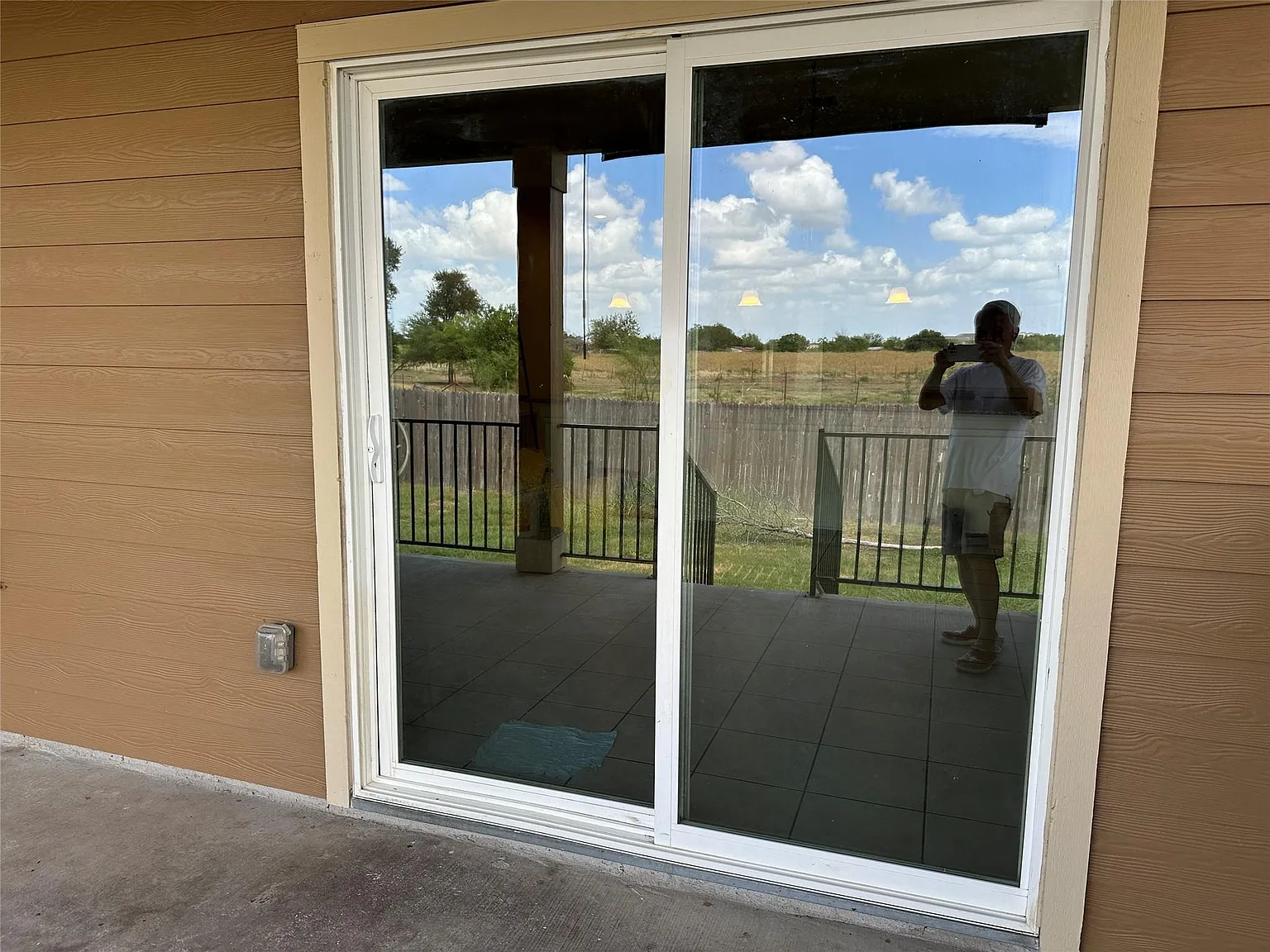 4 bed, 2.0 bath, 1678 sqft, $2,000 — Photo 4