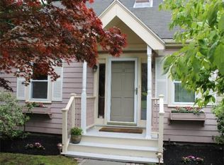 15 Ledgelawn Ave, Lexington, MA 02420