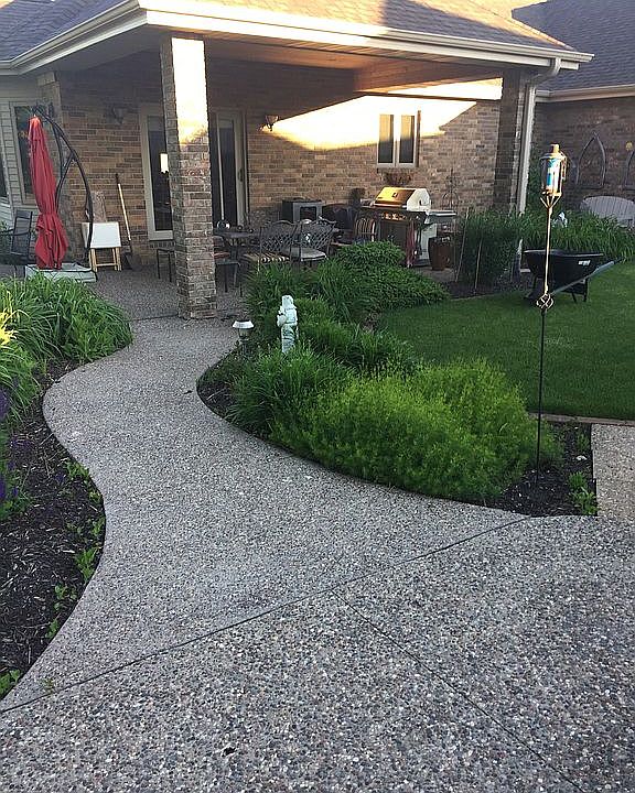 2nd image of 9850 Alanda Ct