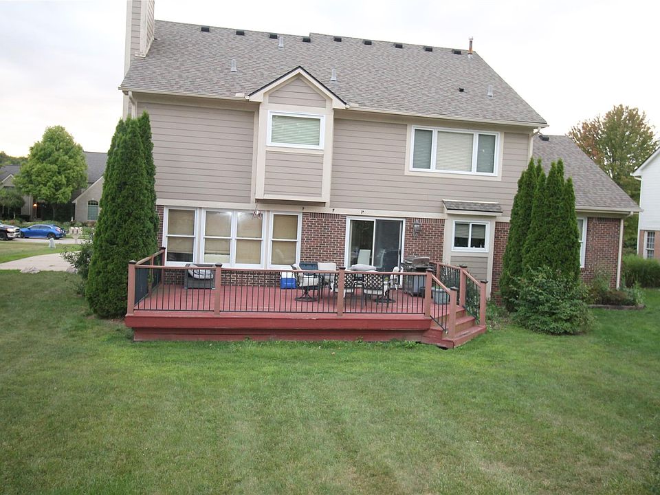 6794 Woodcrest Dr, photo 4