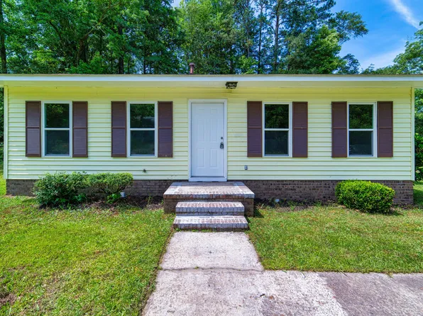 811 Edisto St, Johnston, SC 29832