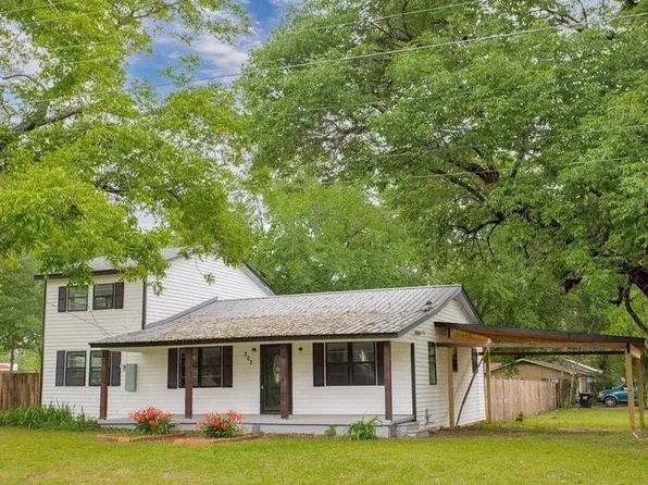 202 S Main St, Edgewood, TX 75117