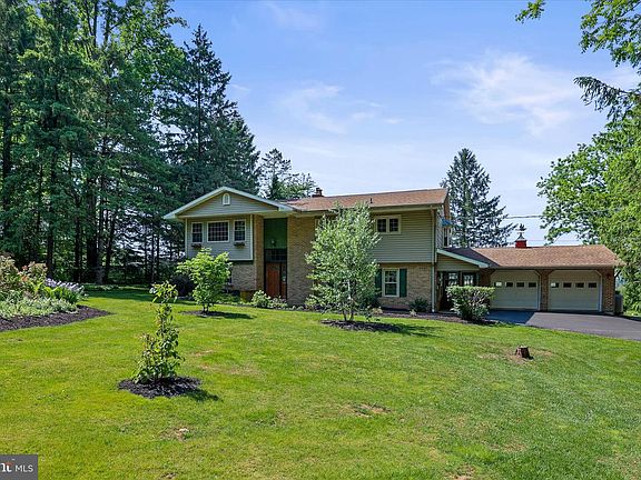 2nd image of 25 Koser Rd
