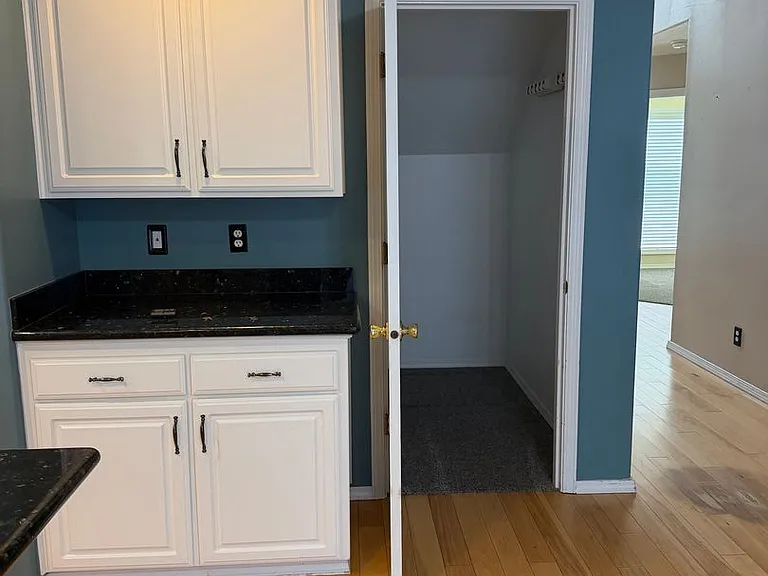 1311 Keystone Loop NE — Photo 24