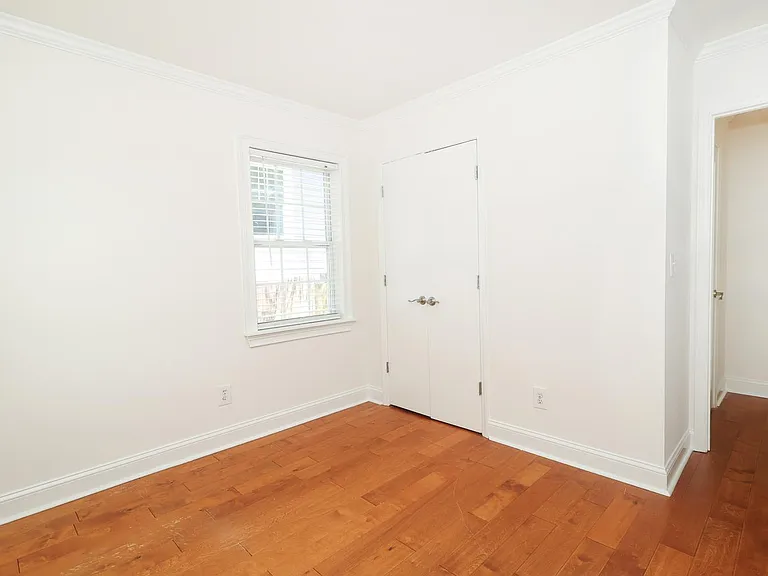 1812 Pegram St — Photo 8