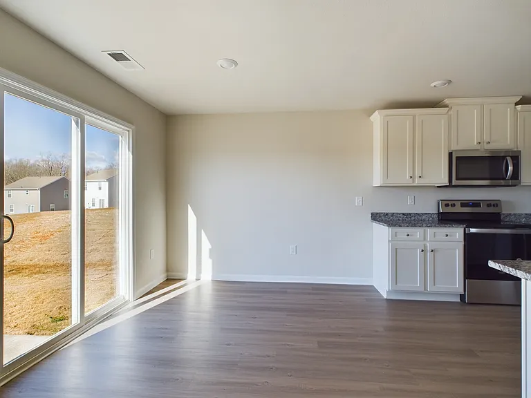 3125 Maple Ridge Dr — Photo 9