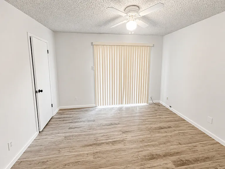 1310 Quail Cir #C — Photo 3